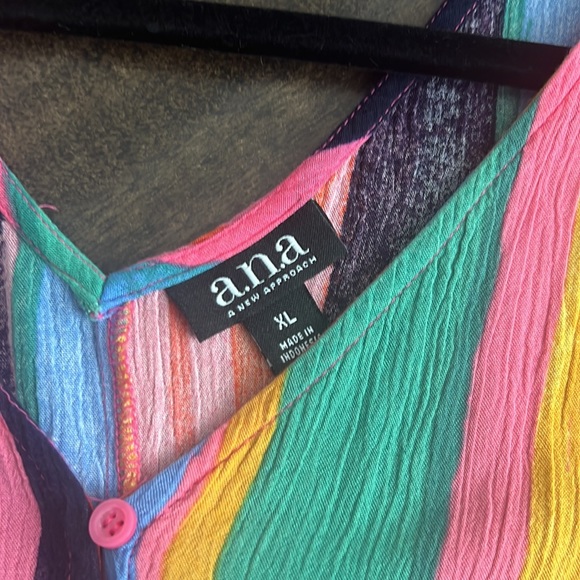 Multi color Striped tank, size XL - Picture 4 of 4